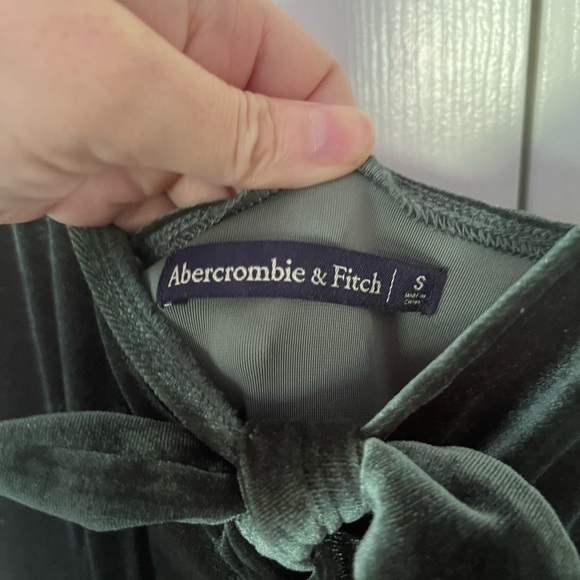 Abercrombie and Fitch velvet jumpsuit - Picture 6 of 8